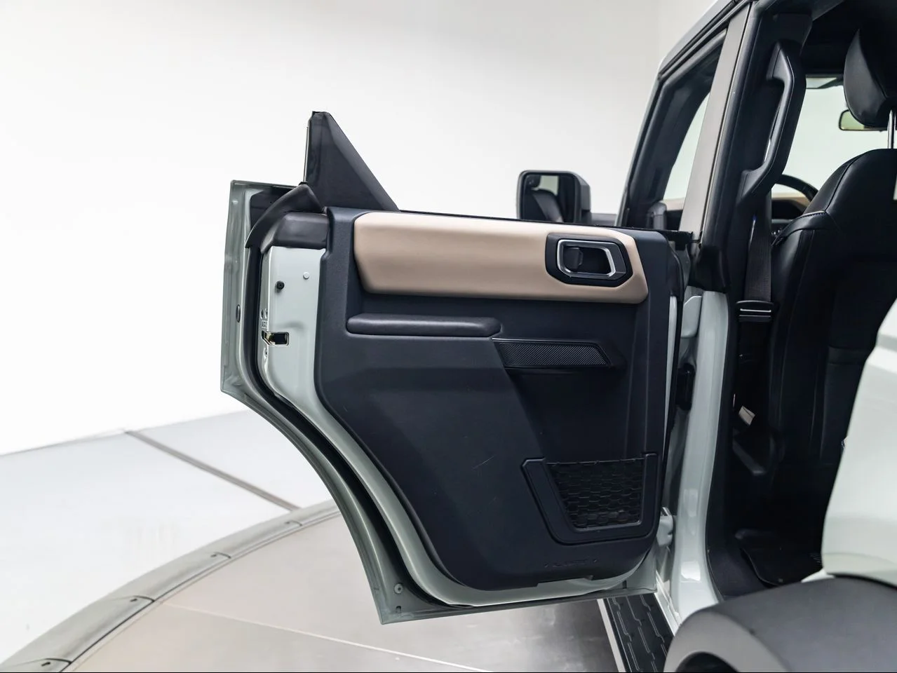 Used 2024 Cactus Gray Ford Wildtrak image 26