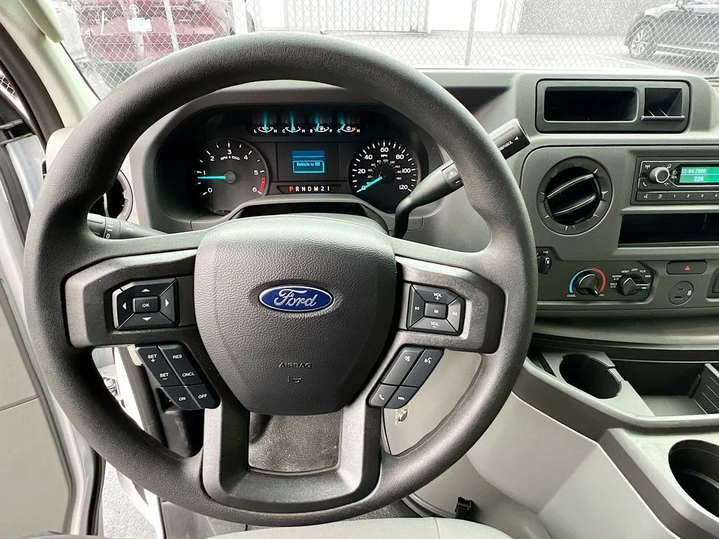 2025 Ford E-Series Cutaway Base - Photo 7