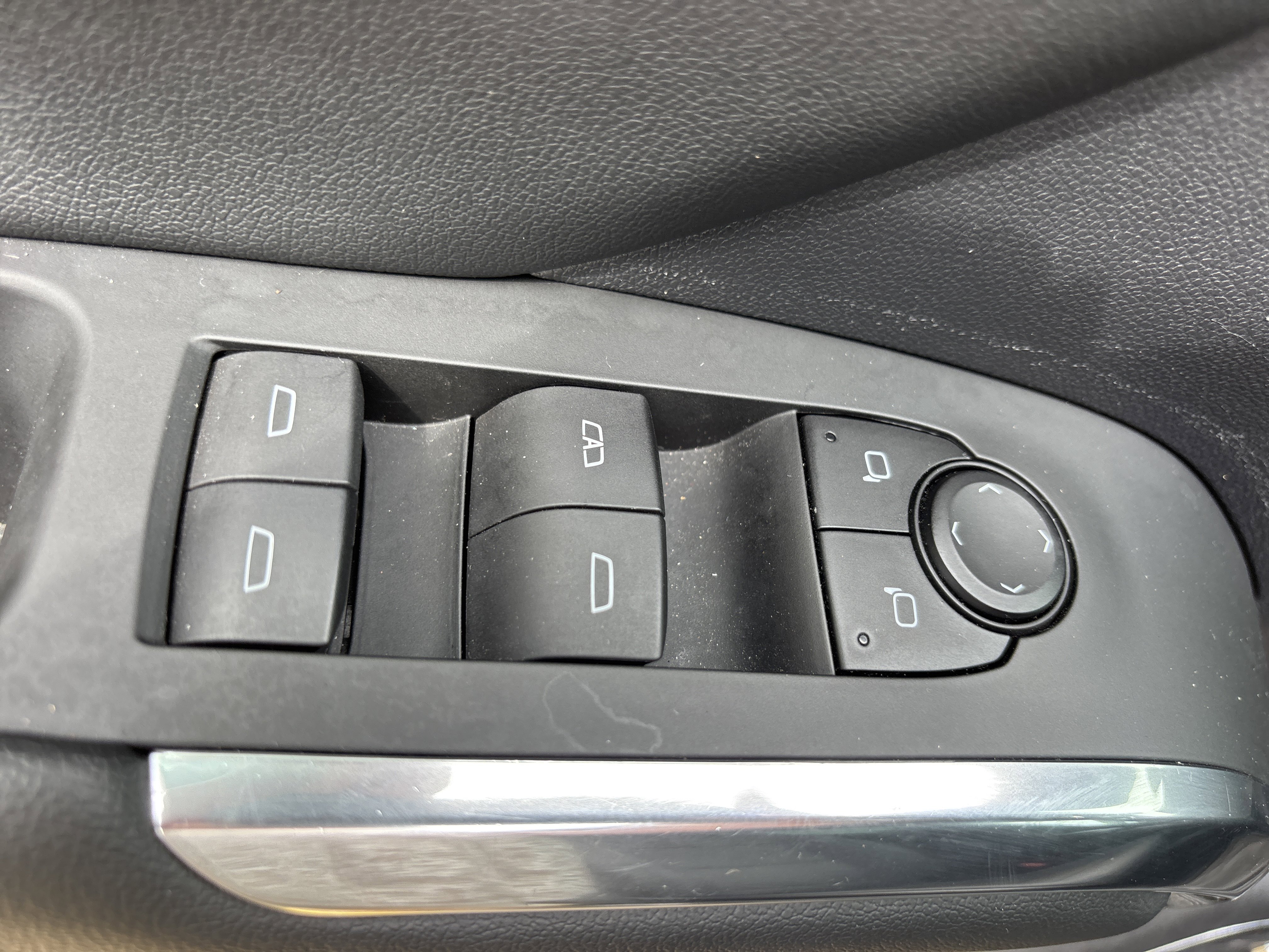 Used 2024 Mosaic Black Metallic Chevrolet LT image 23