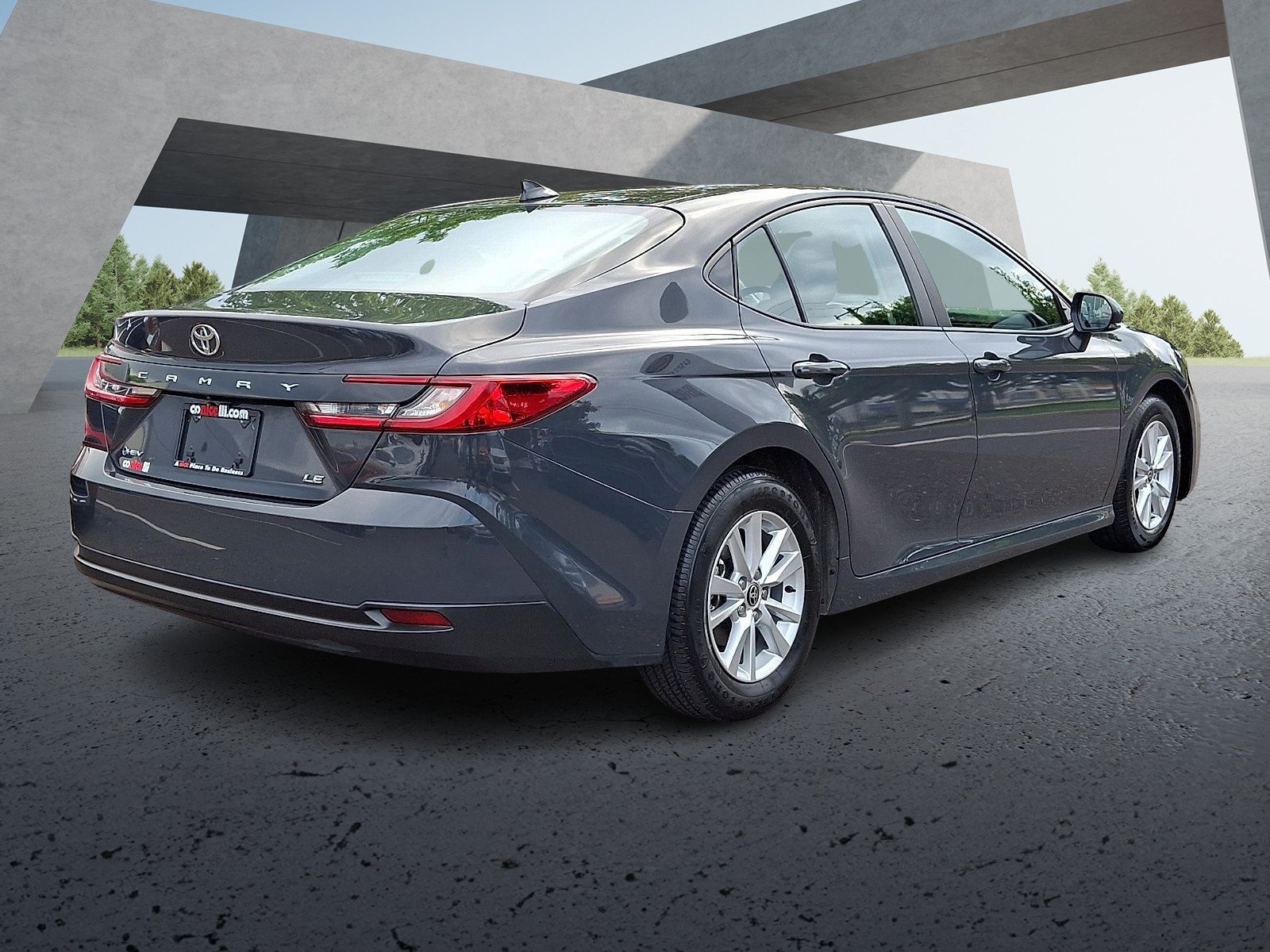 Used 2025 Underground Toyota LE image 5