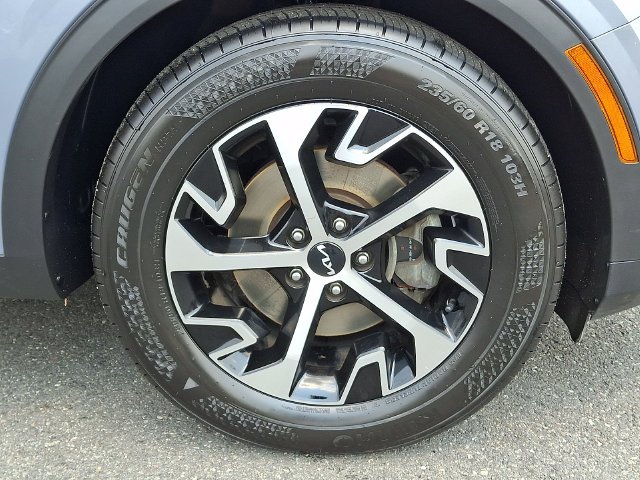 Used 2023 Silver Kia EX image 9