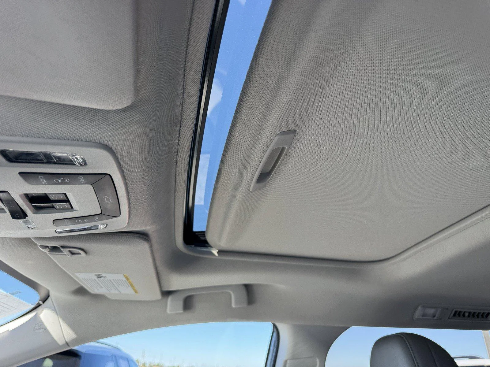 Used 2021 Blizzard Pearl Toyota XLE image 18