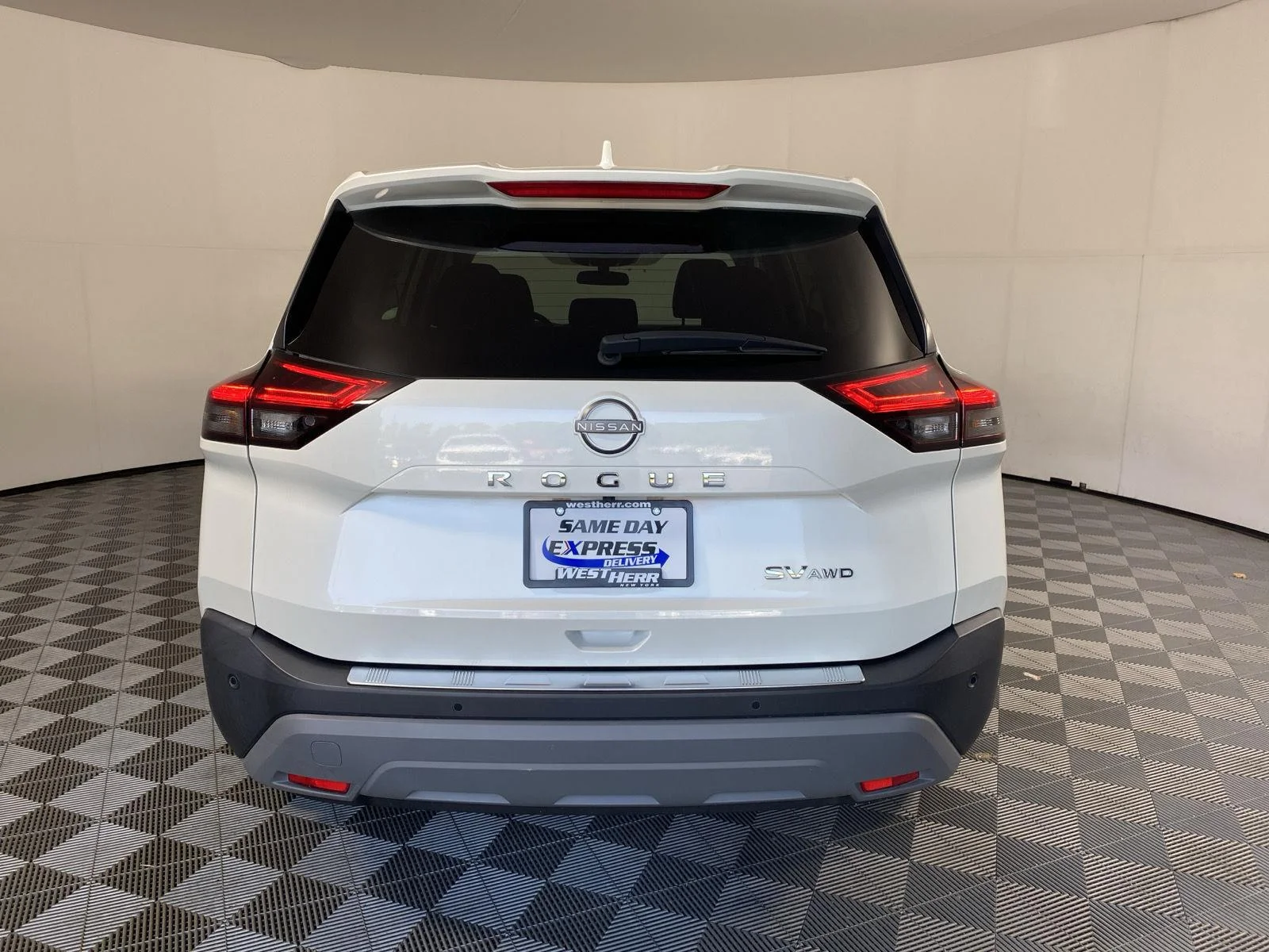 Used 2023 Pearl White Tricoat Nissan SV image 6