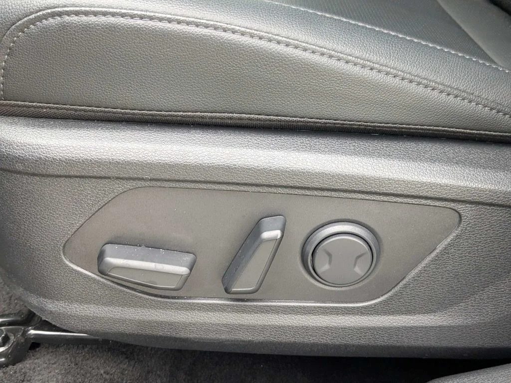 Used 2026 Gray Kia EX image 21