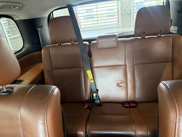 Used 2016 Black Toyota Platinum image 14