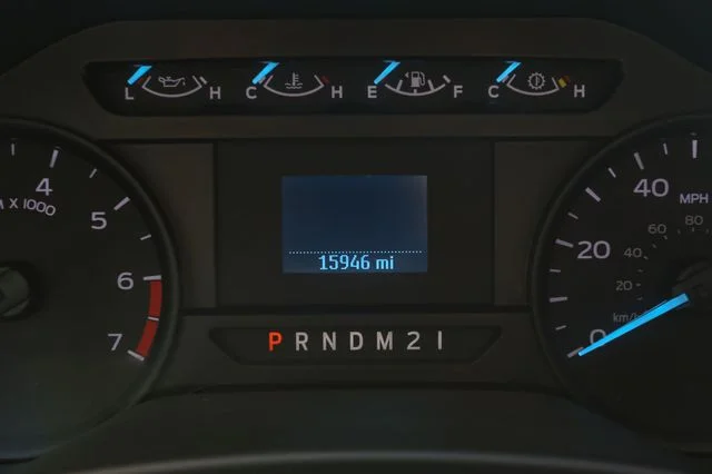 Used 2021 Silver Ford XL image 29