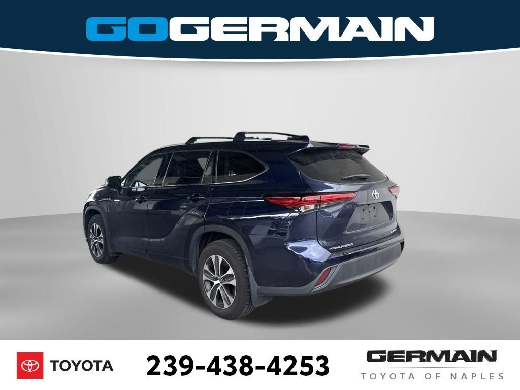 Used 2022 Blue Toyota XLE image 5