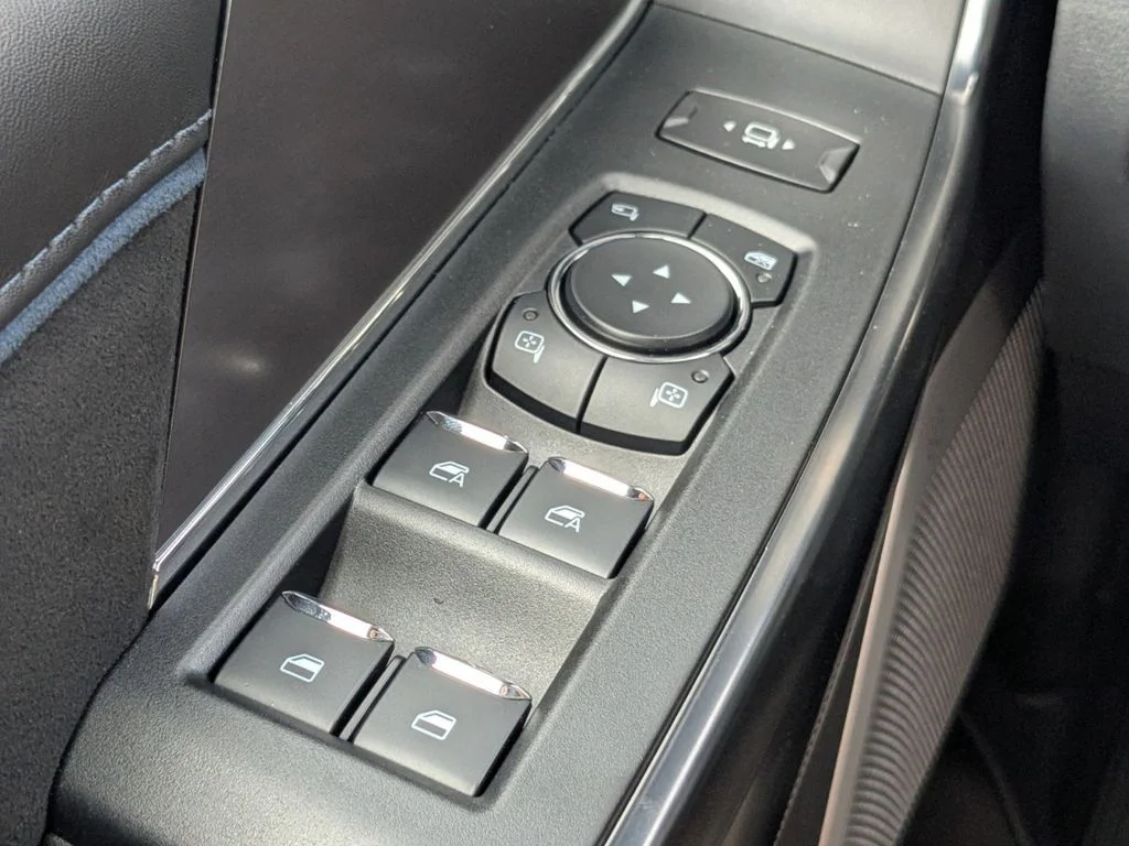 2026 Ford F-250 Super Duty Platinum - Photo 27