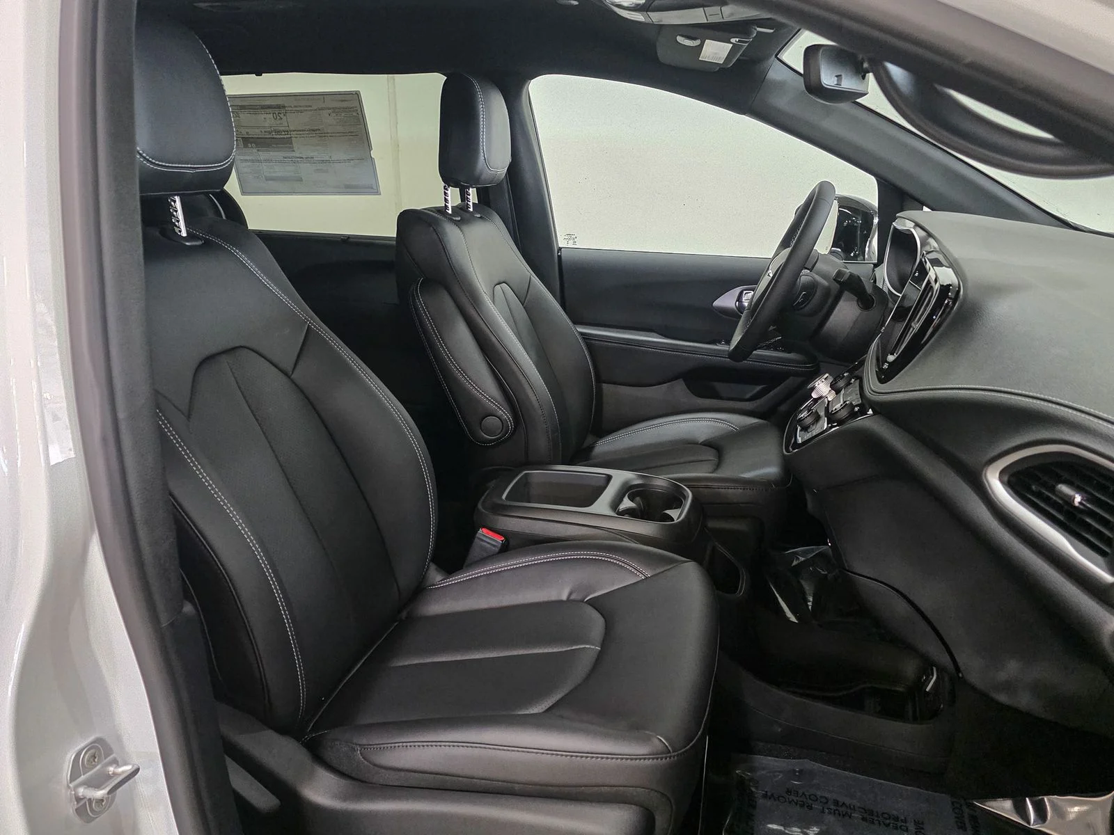 2026 Chrysler Pacifica Select - Photo 21
