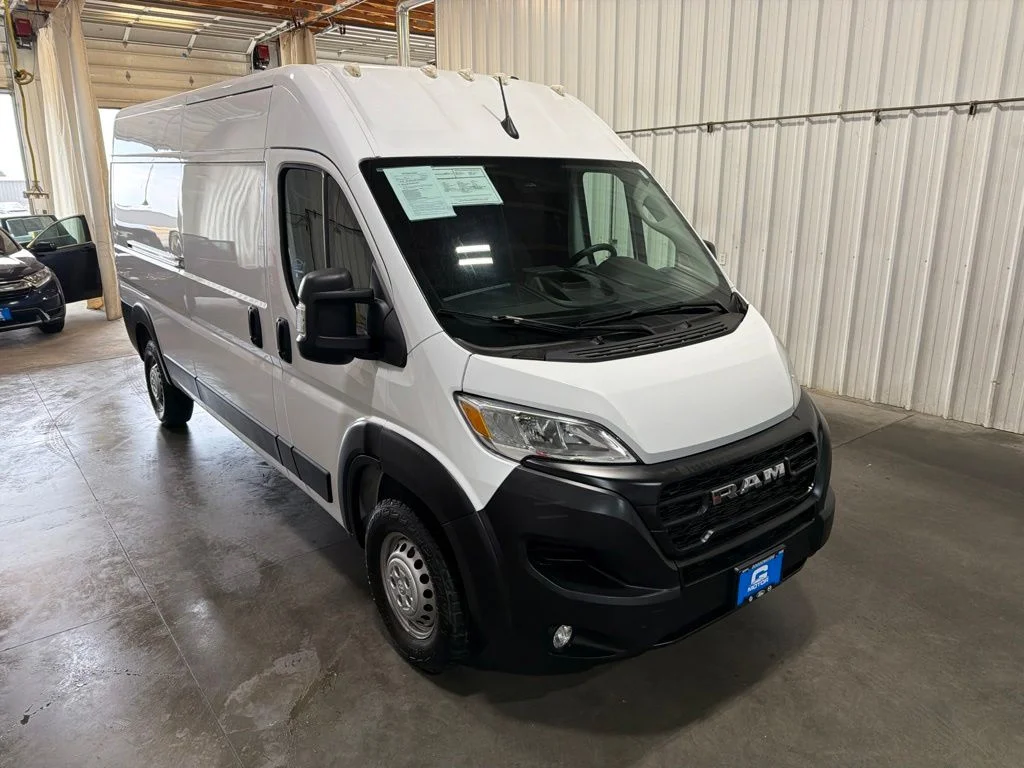 Used 2025 White Ram High Roof image 1