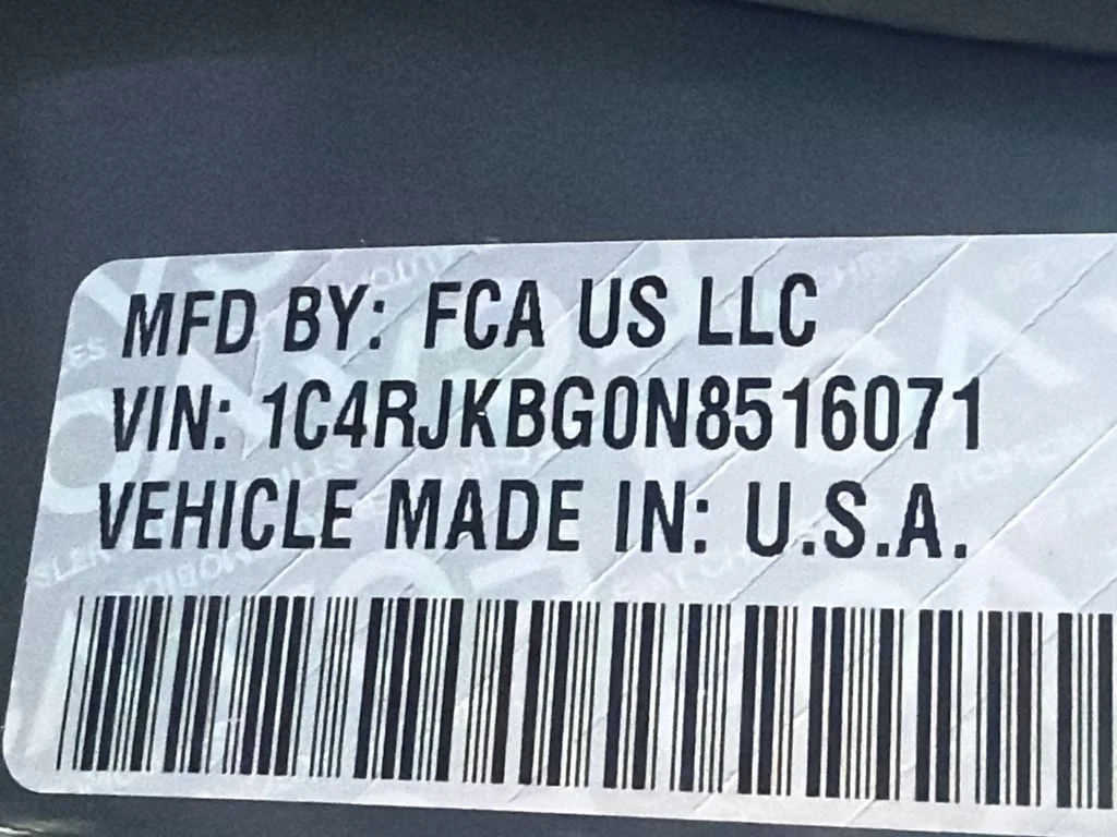 Used 2022 Gray Jeep Limited image 34