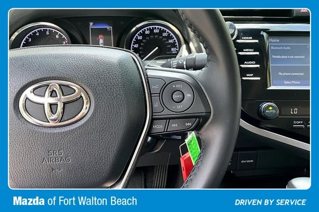 Used 2019 White Toyota SE image 11