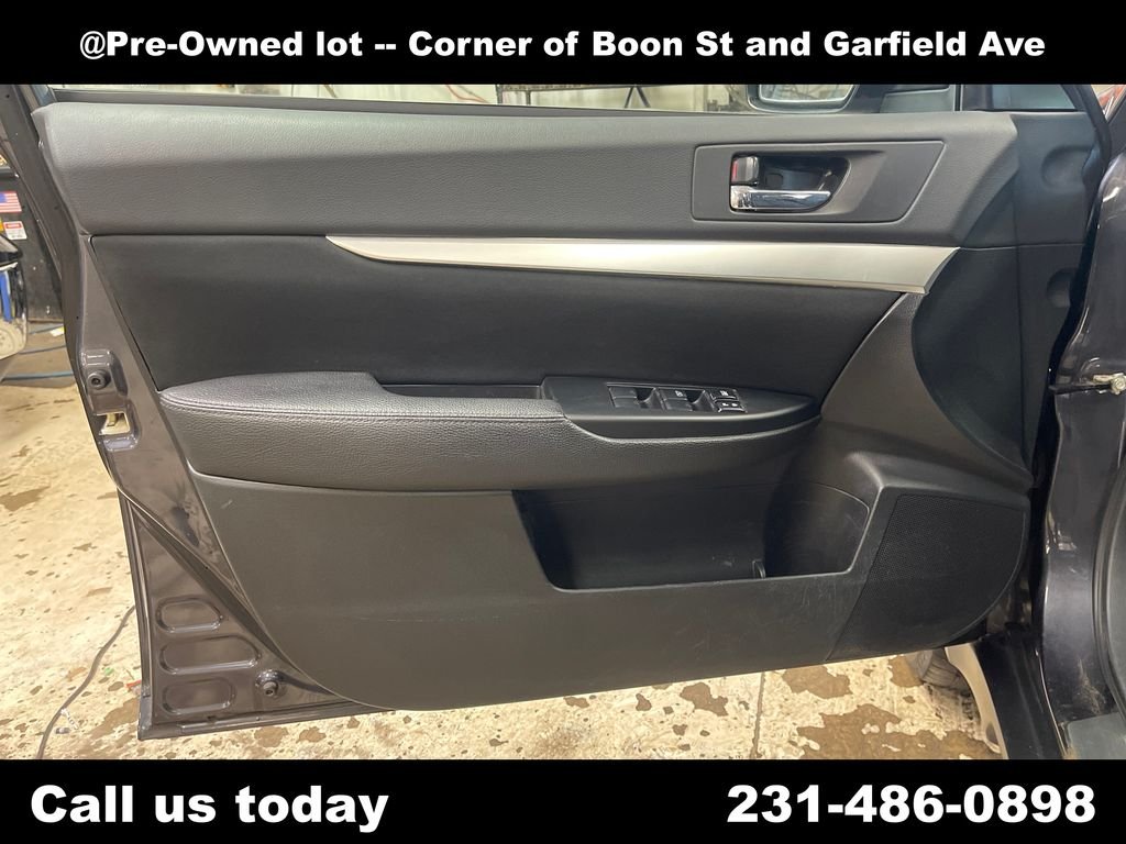 Used 2011 Gray Subaru 2.5i Premium image 15