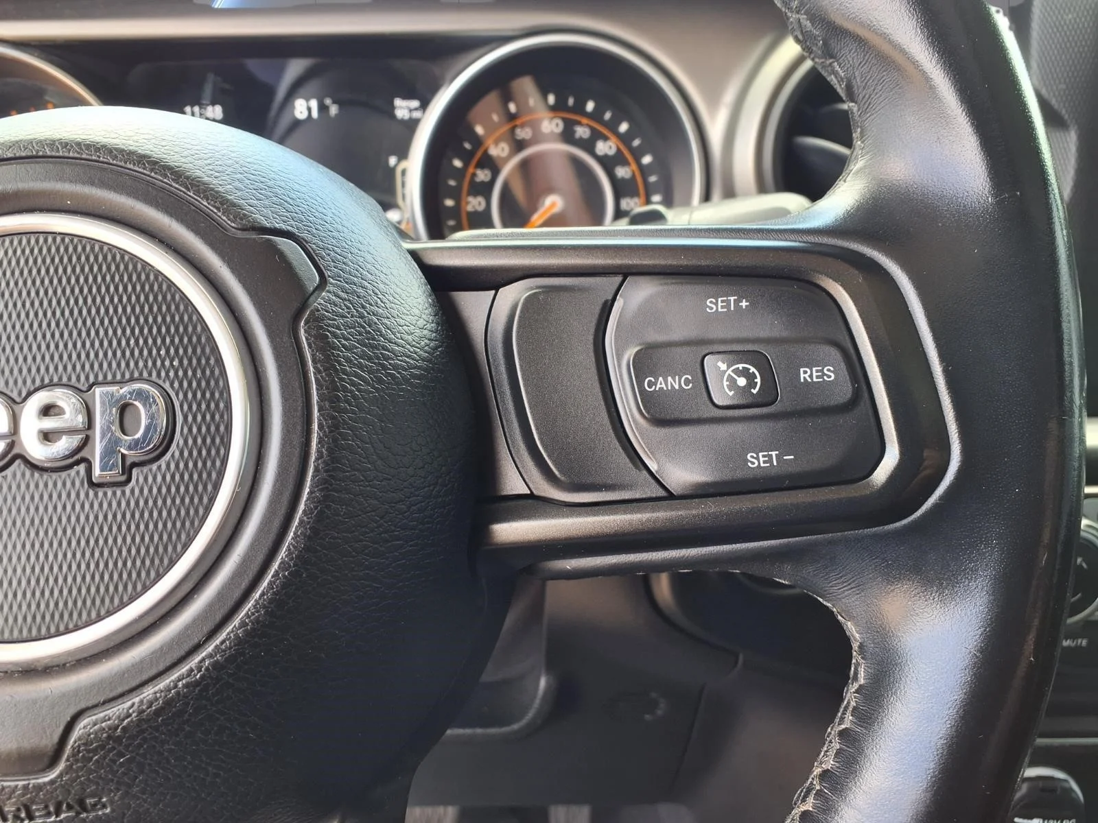 Used 2020 White Jeep Sport S image 17