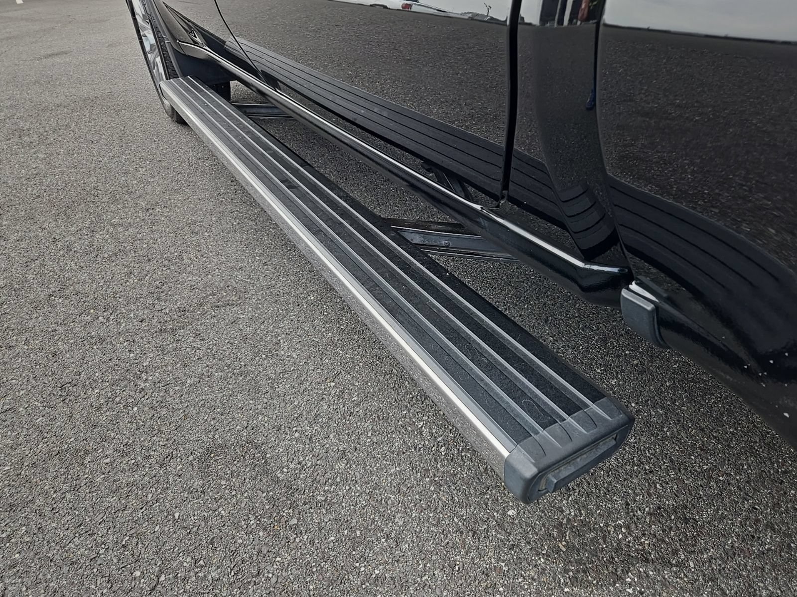 Used 2021 ONYX BLACK GMC Denali image 38