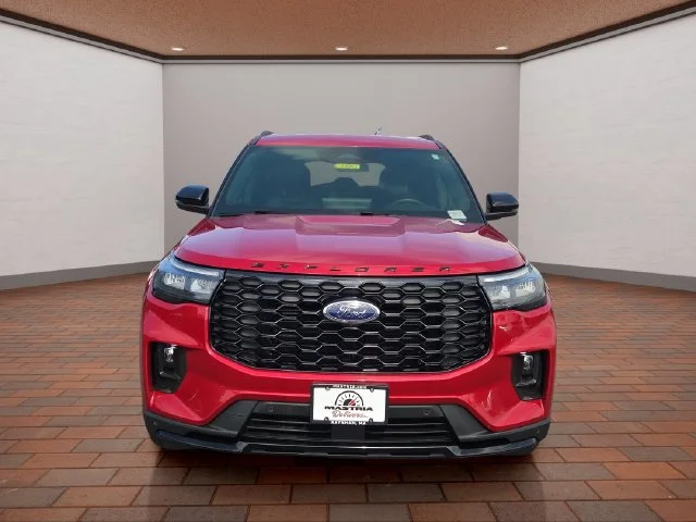 Used 2025 Red Ford ST-Line image 30