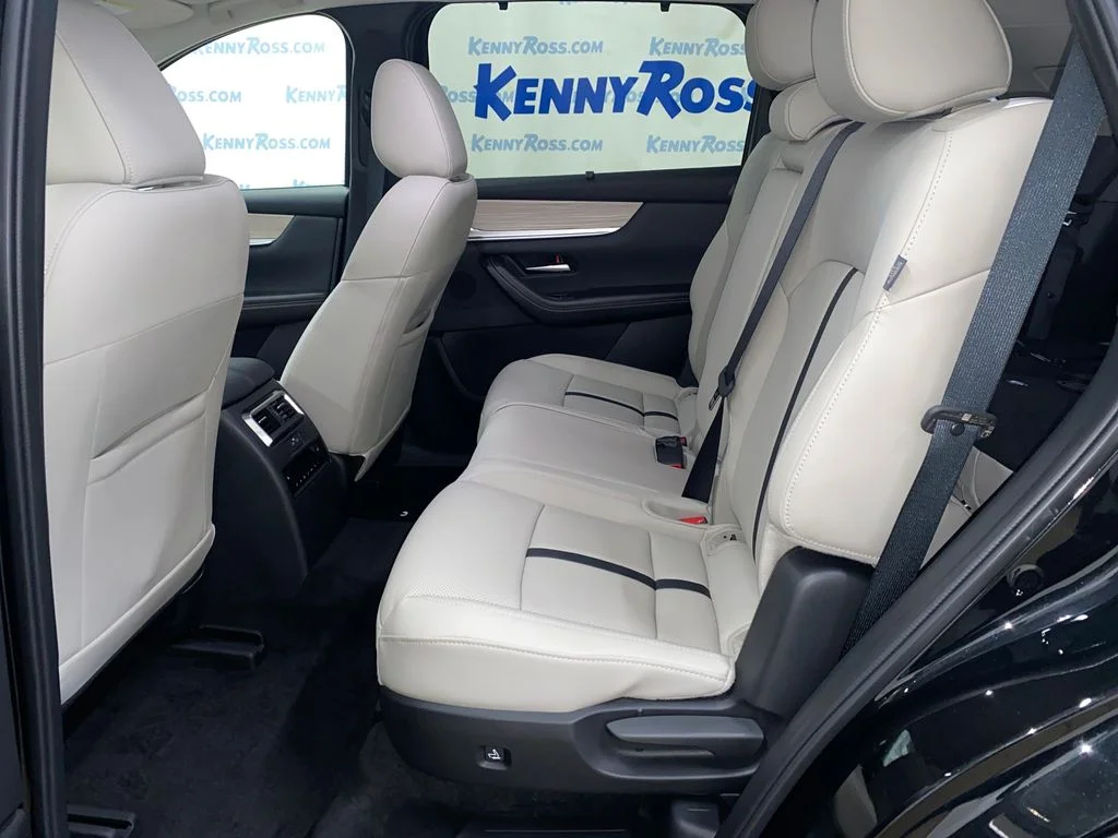 2026 Mazda CX-90 Preferred Package - Photo 13