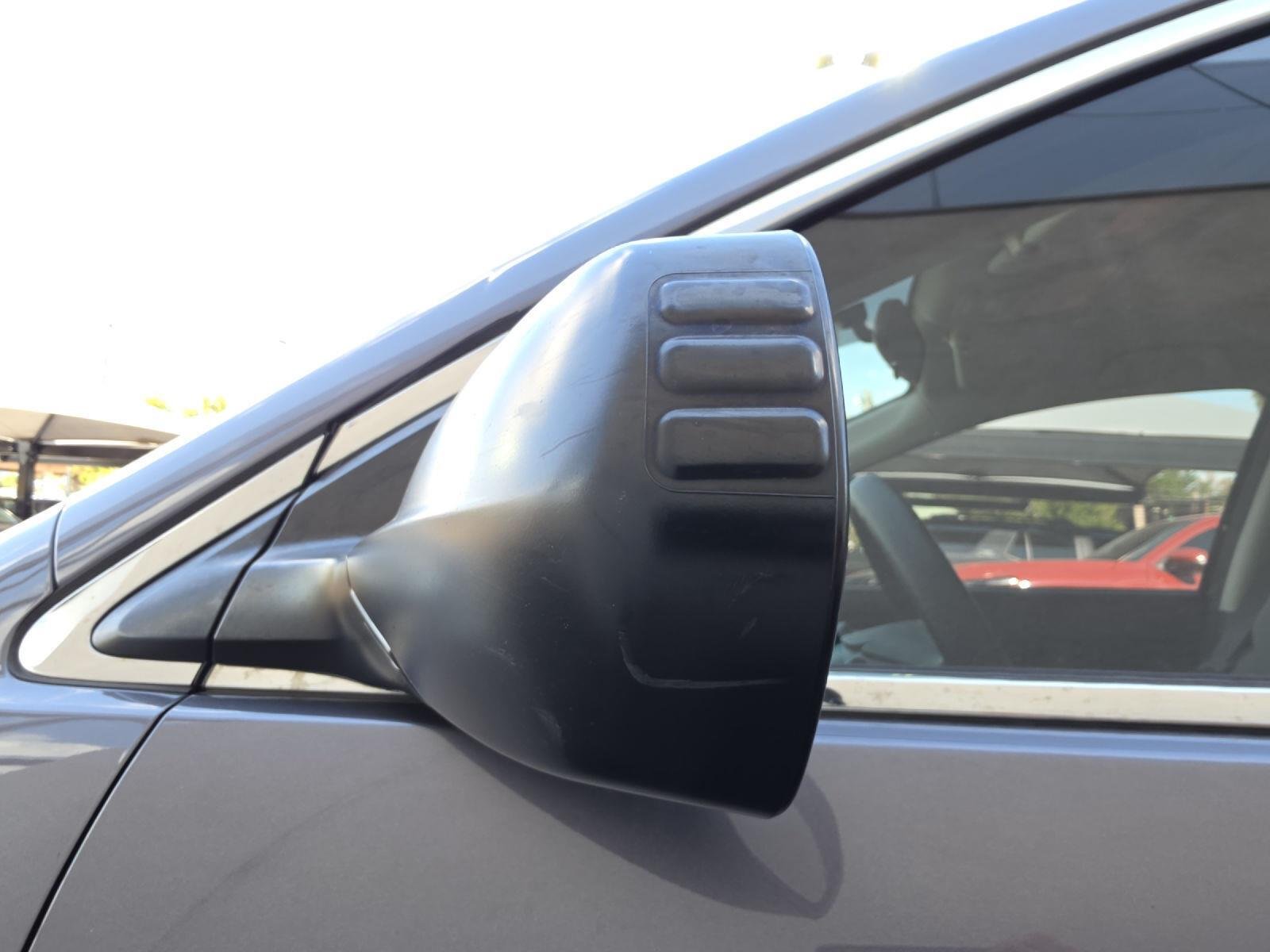 Used 2016 Modern Steel Metallic Honda LX image 9