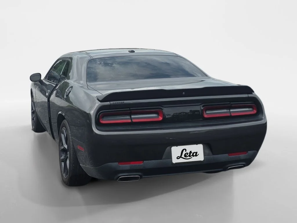 Used 2020 Granite Pearlcoat Dodge SXT image 6