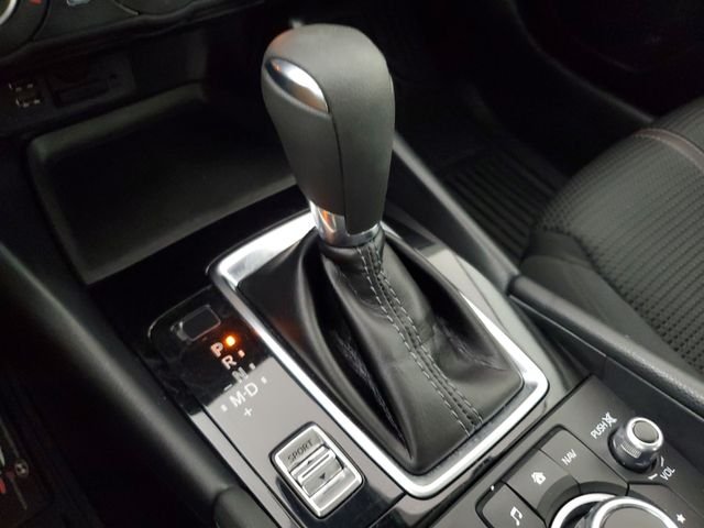 Used 2018 Red Mazda Sport image 31