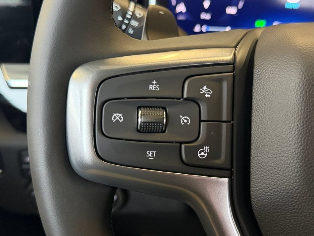 New 2026 Summit White Chevrolet LT image 32