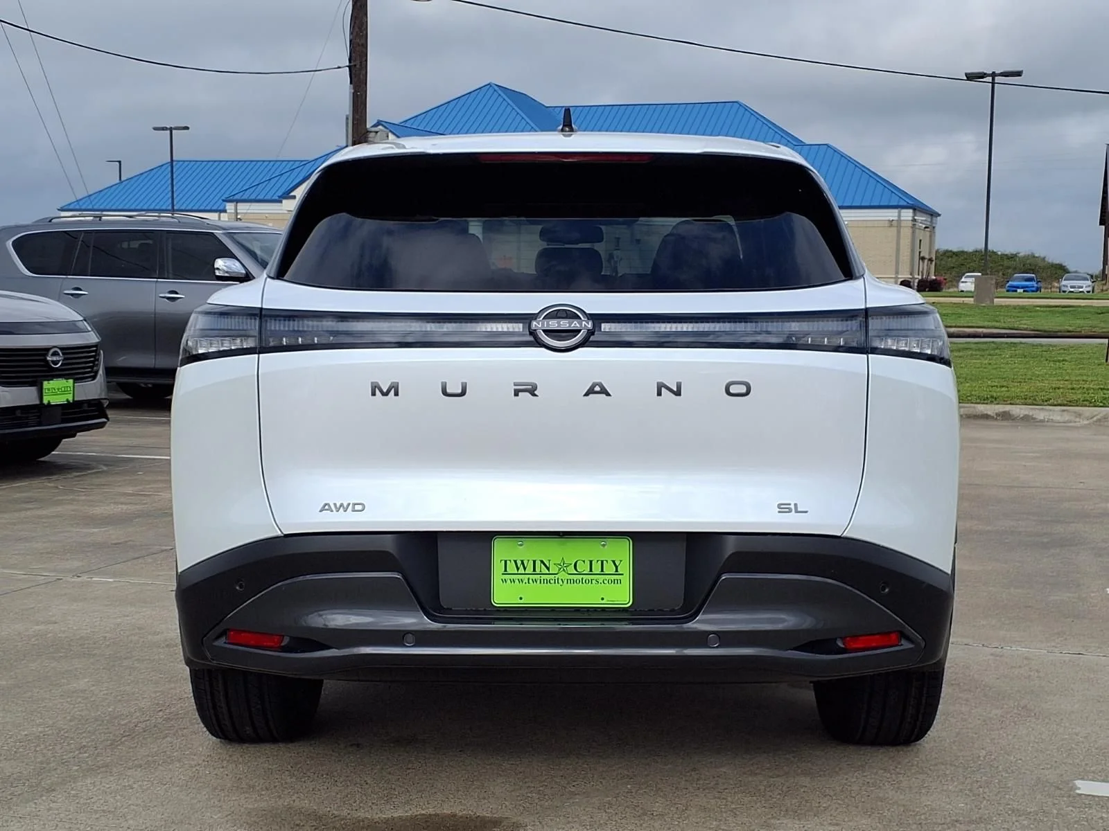 New 2026 White Nissan SL image 4