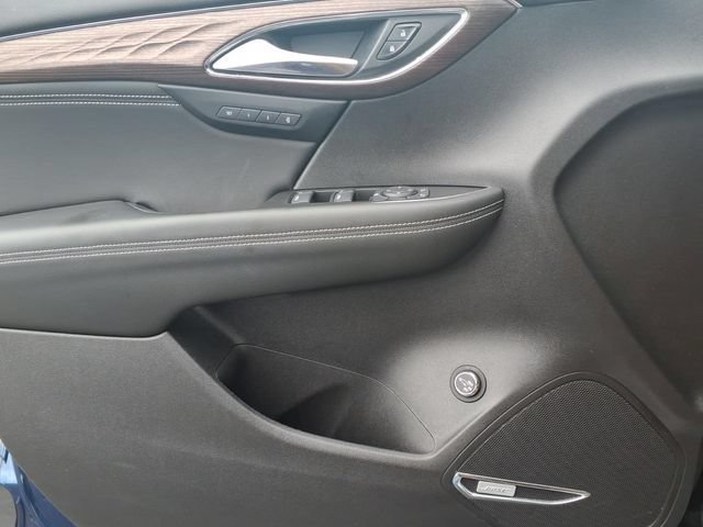 Used 2023 Sapphire Metallic Buick Avenir image 17