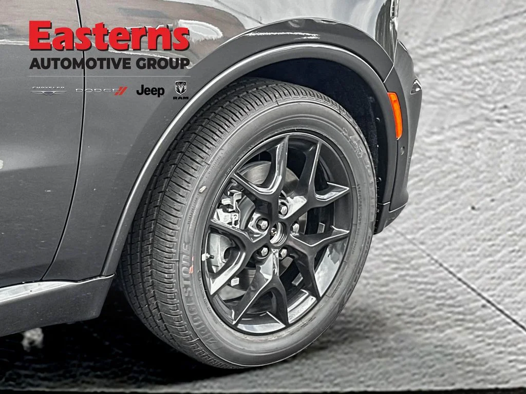 New 2026 Vapor Gray Exterior Paint Dodge GT Plus HEMI V8 image 24