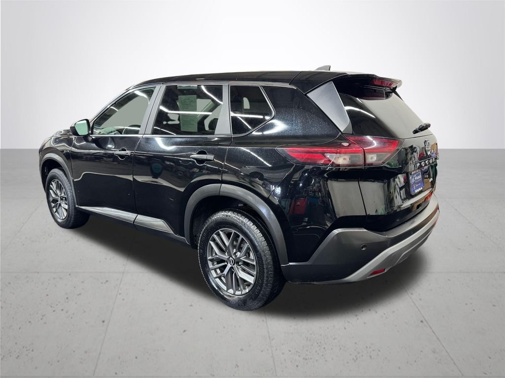 Used 2023 Black Nissan S image 4