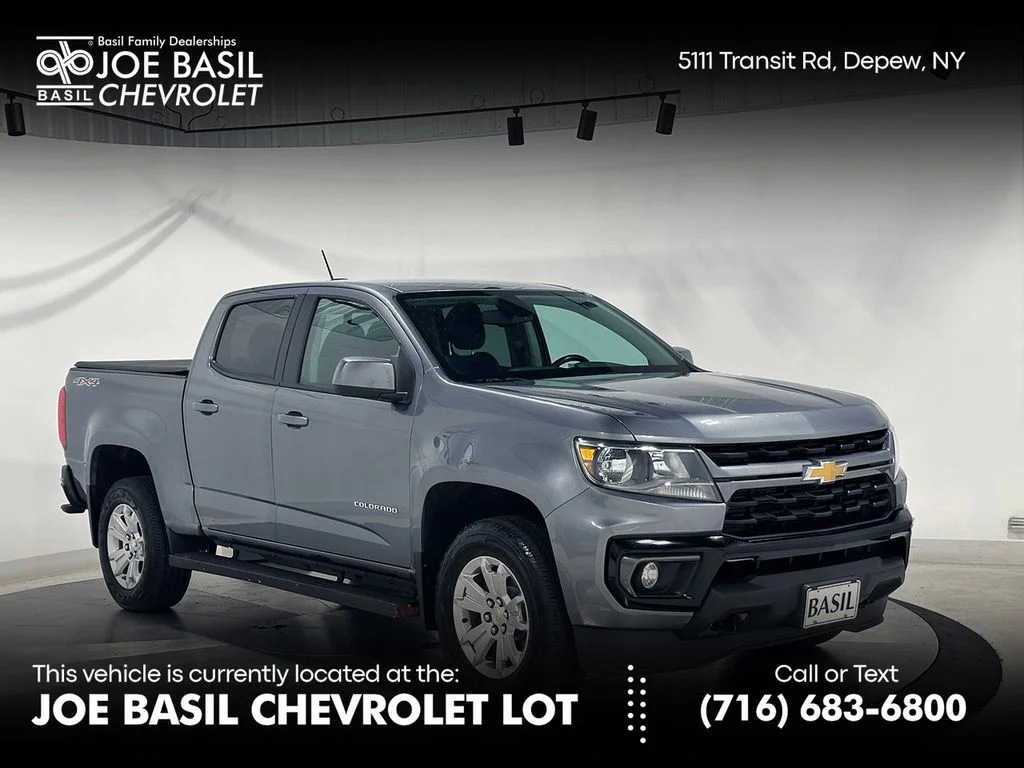 Used 2021 Gray Chevrolet LT image 1
