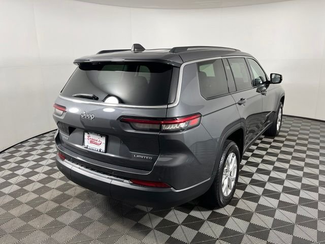 Used 2023 Gray Jeep Limited image 7