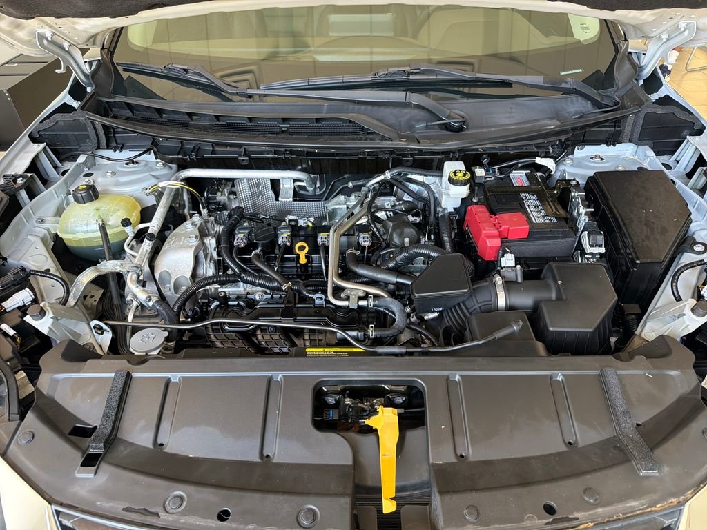 Used 2021 Boulder Gray Nissan SL image 31