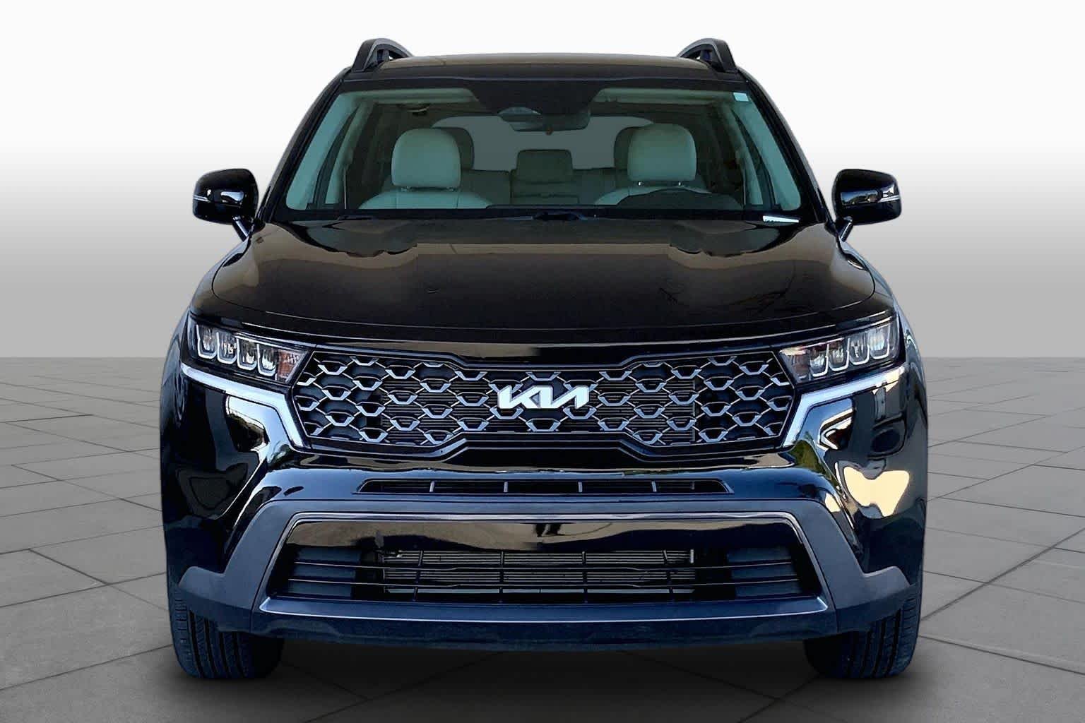 Used 2023 Ebony Black Kia X-Line S image 4