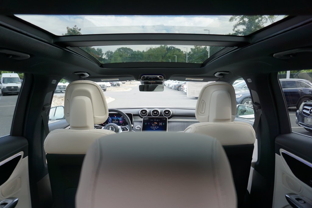 Certified Used 2024 Polar White Mercedes-Benz GLC 300 image 36