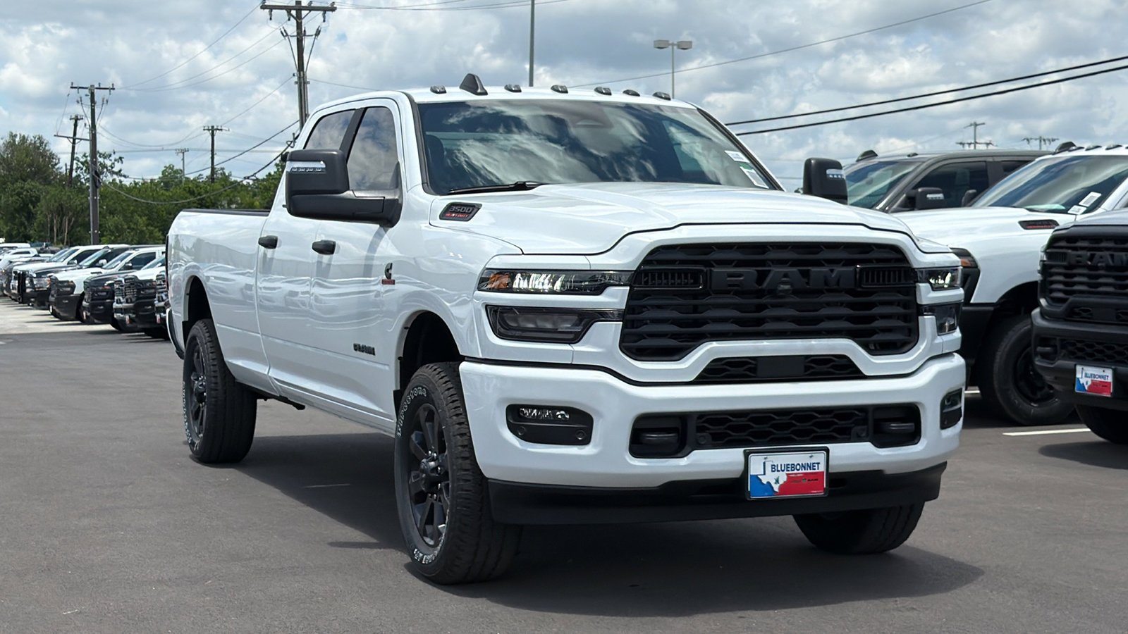 New 2026 Bright White Clear-Coat Exterior Paint RAM Lone Star image 3