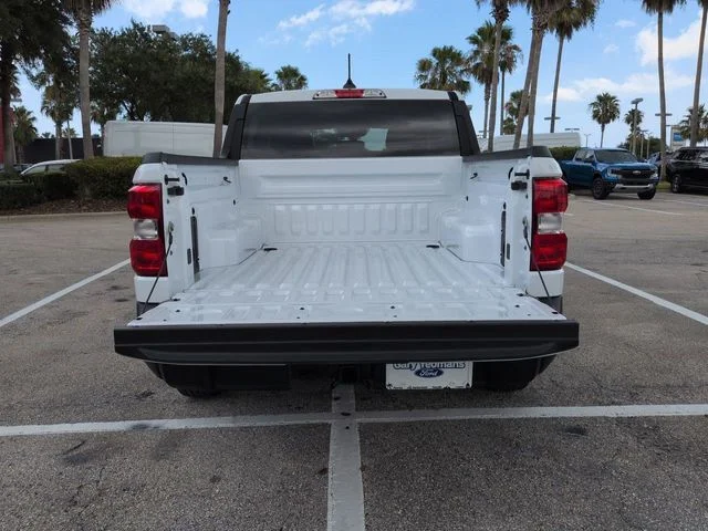 New 2026 Oxford White Ford XLT image 13