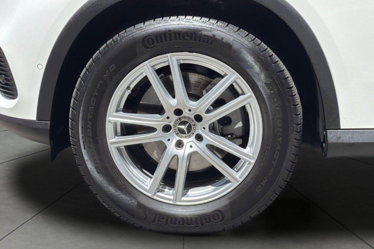 Used 2026 Polar White Mercedes-Benz GLC 300 image 25