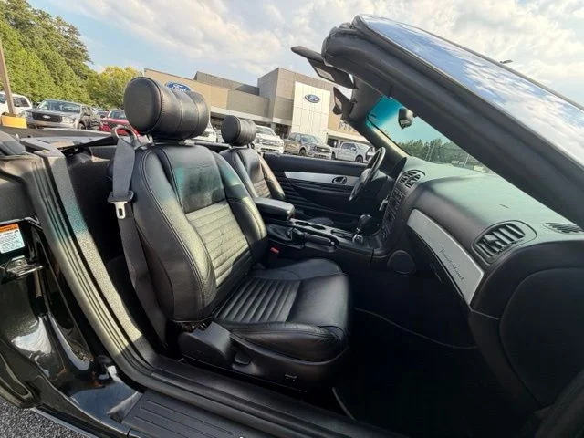 Used 2003 Black Ford Base image 24