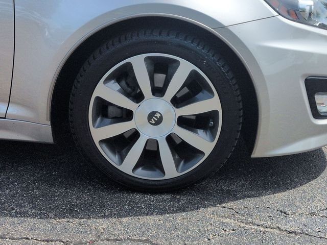 Used 2011 Silver Kia SX image 9