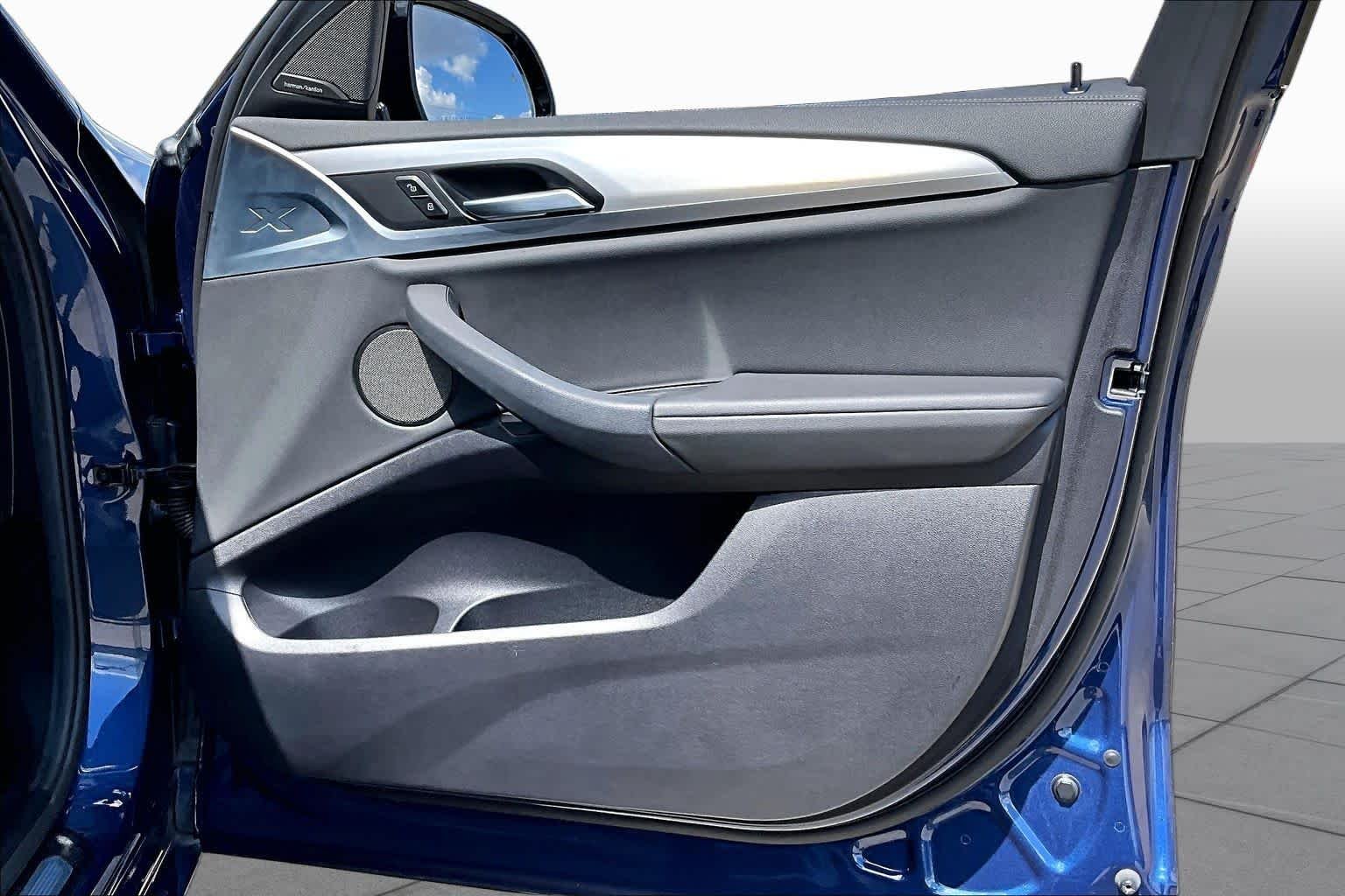 Used 2019 Phytonic Blue Metallic BMW M40i image 23