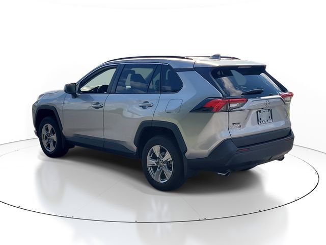Used 2025 Silver Toyota XLE image 3