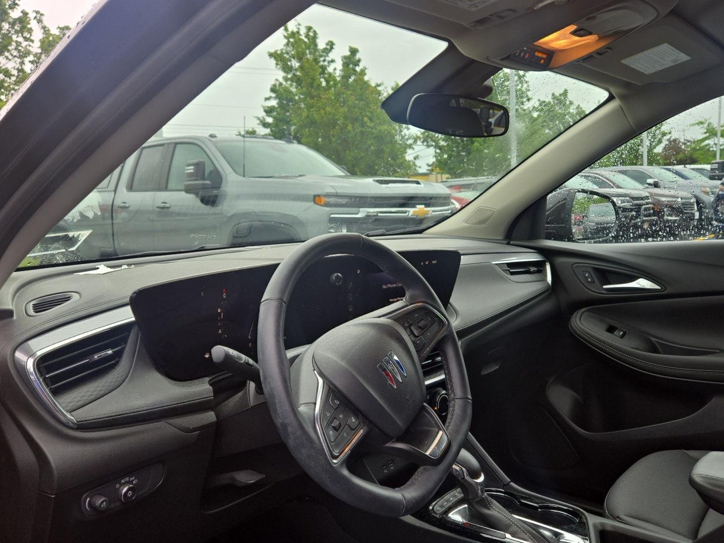 Used 2024  Buick Sport Touring image 2