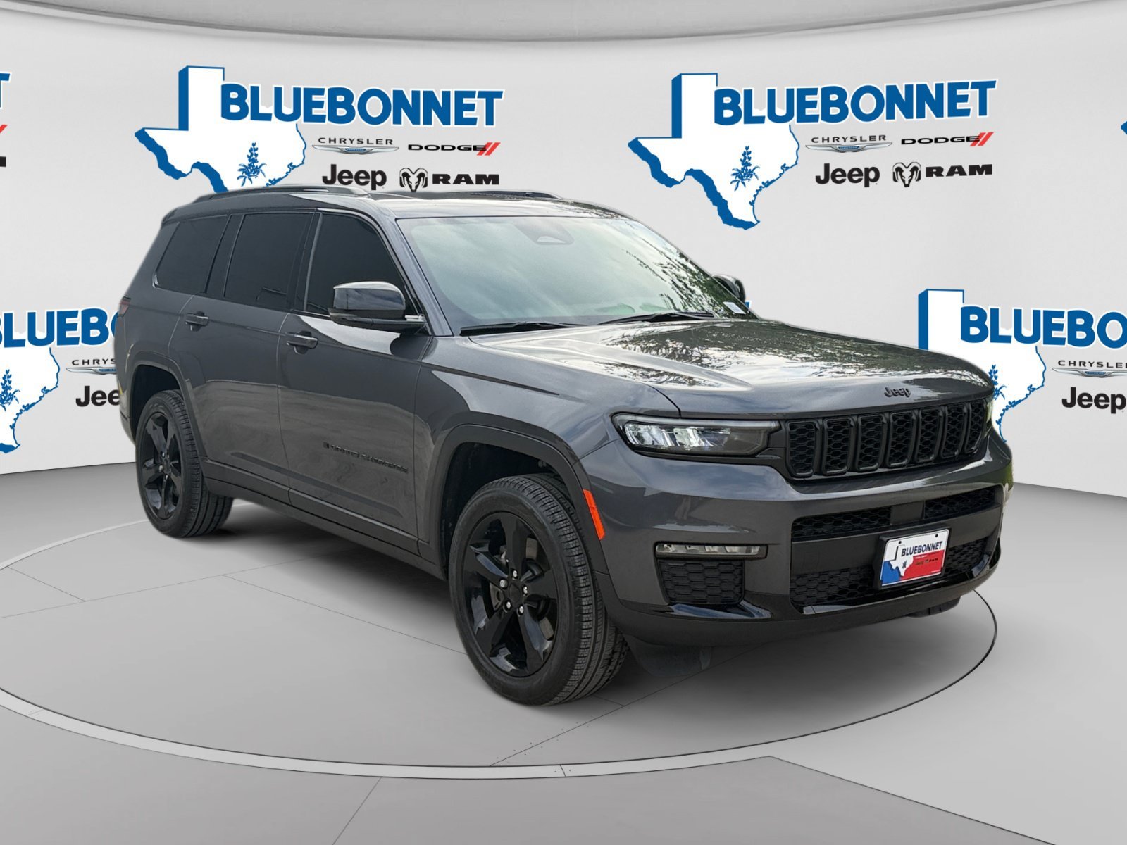 Used 2025 Baltic Gray Metallic Clearcoat Jeep Limited image 3