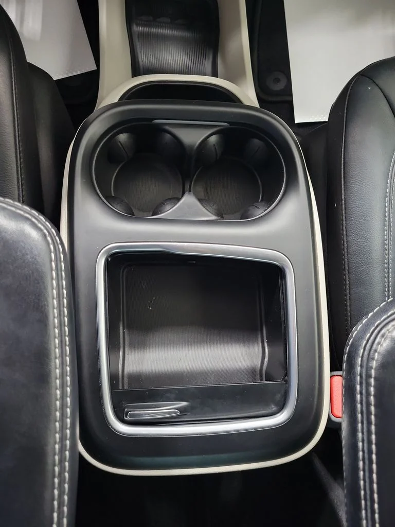 Used 2022 Black Chrysler Touring L image 46
