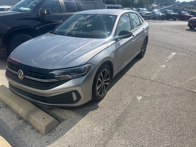 Used 2023 Volkswagen Jetta Sport with VIN 3VWBM7BU9PM049112 for sale in Kansas City