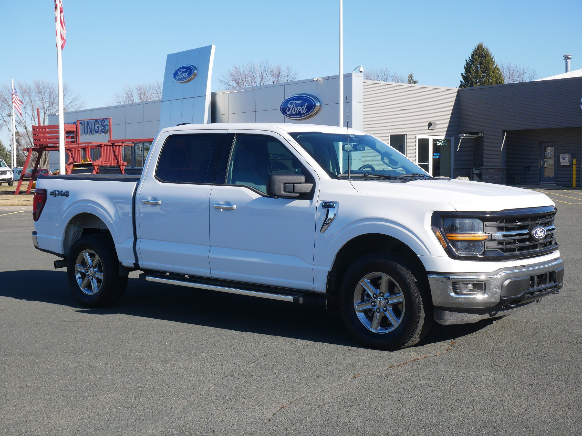 Used 2024 Oxford White Ford XLT image 7