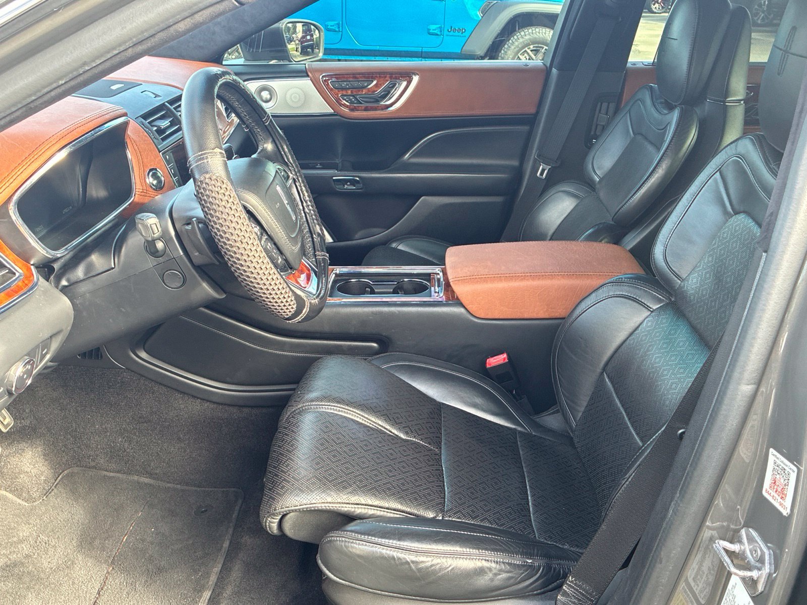 Used 2020 Gray Lincoln Black Label image 9