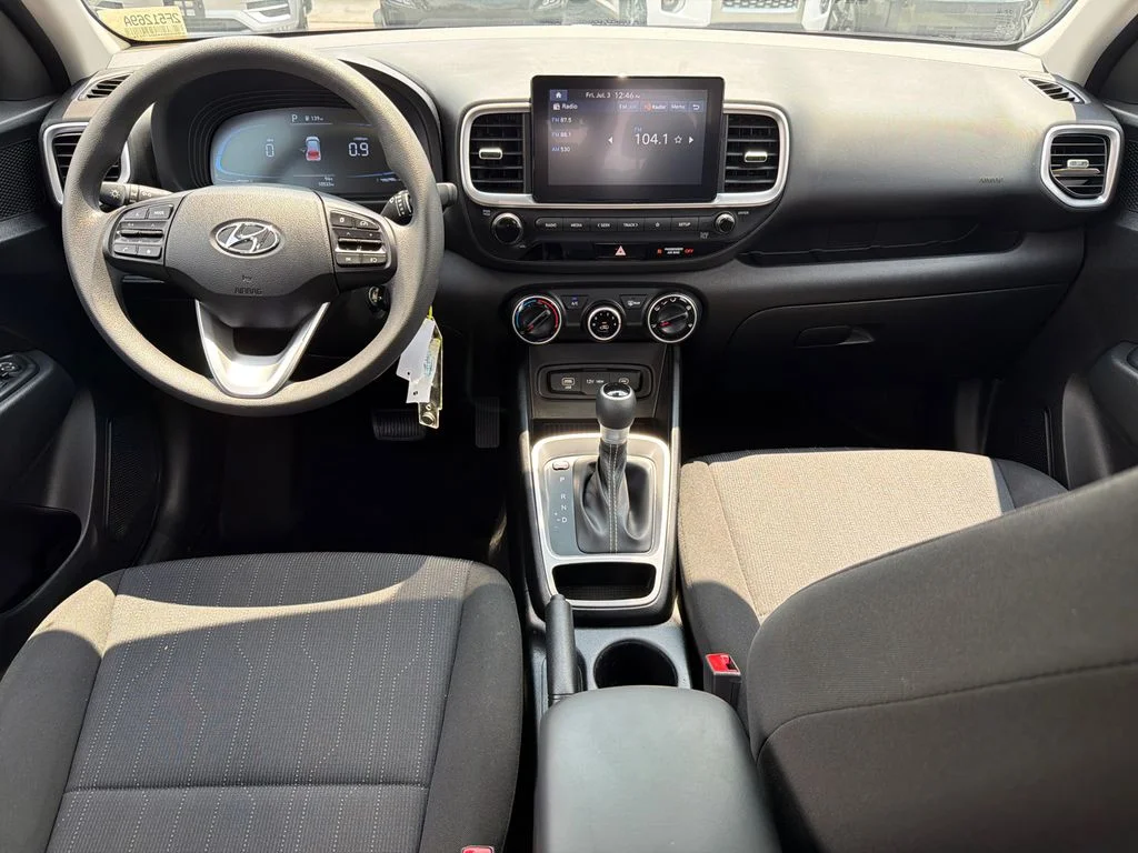 Used 2025 Red Hyundai SE image 22
