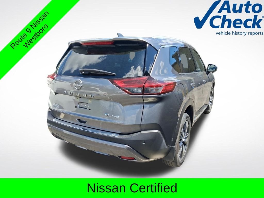 Used 2023 Gray Nissan SL image 12