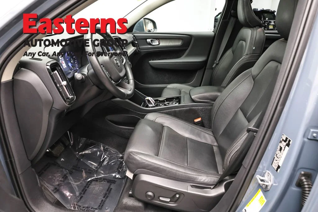 Used 2021 Gray Volvo T4 Inscription image 14